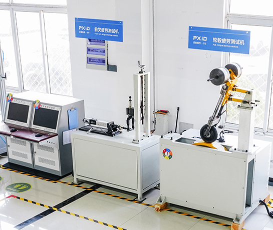 フロントフォーク・ホイールハブ疲労試験